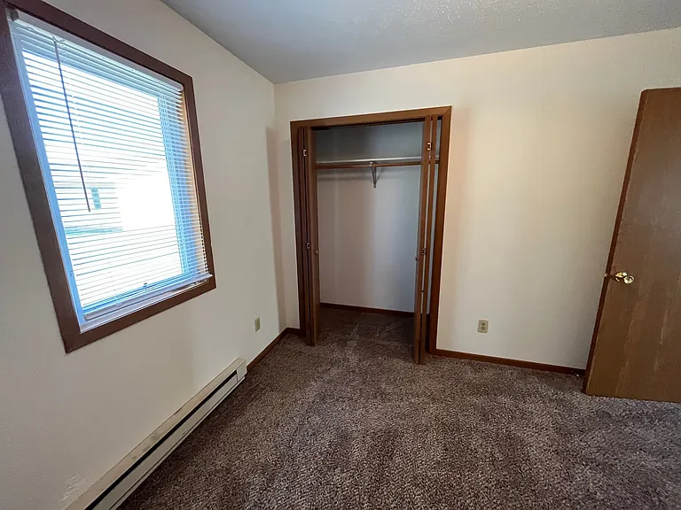 921-931 N Larson St #921 — Photo 15