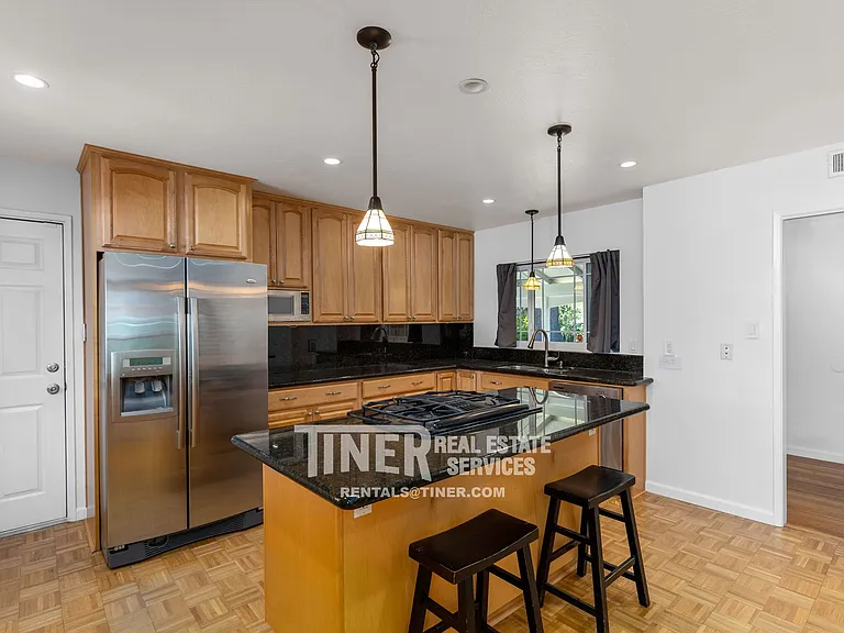 9136 Cecile Way — Photo 17