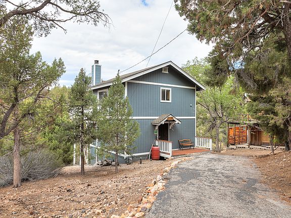 2nd image of 1141 Nana Ave