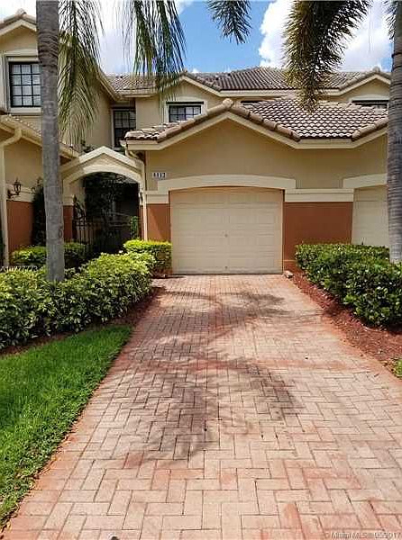 1st image of 4112 Forest Dr