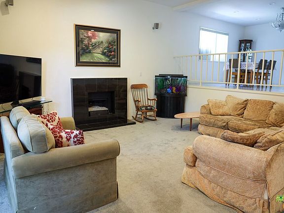 3rd image of 5506 Zelzah Ave