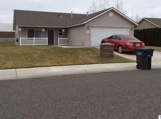 6213 Woodbine Dr, Pasco, WA
