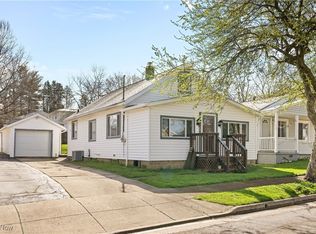 349 Gibbs Rd, Akron, OH 44312