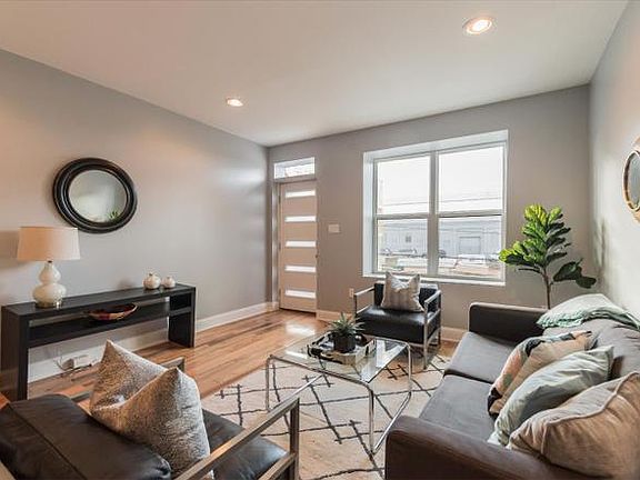 3rd image of 2441 Federal St