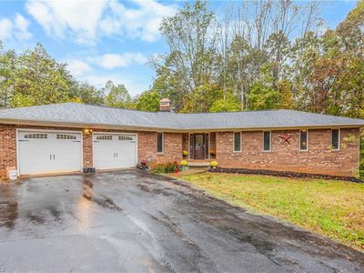 2044 Brims Grove Rd, Pinnacle, NC, 27043