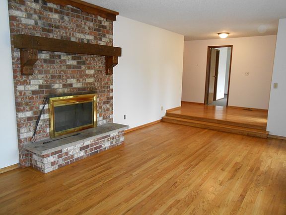 2nd image of 11021 152nd St E
