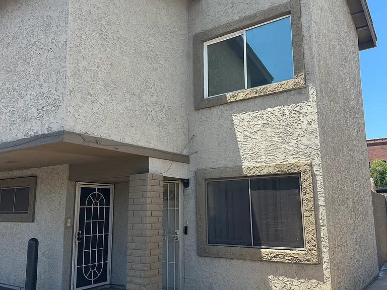 1620 E Cambridge Ave #6 — Photo 3