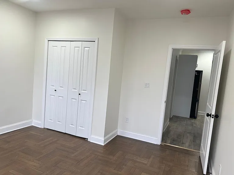 174 E 54th St #1A — Photo 20