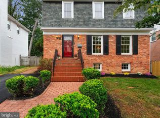 1116 Randolph Rd, Mc Lean, VA 22101