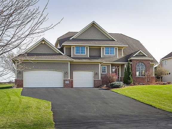2nd image of 1015 Parkview Ln