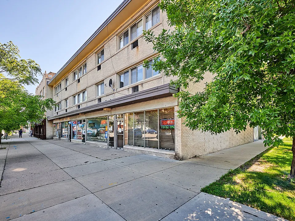 2411 W Fargo Ave #202