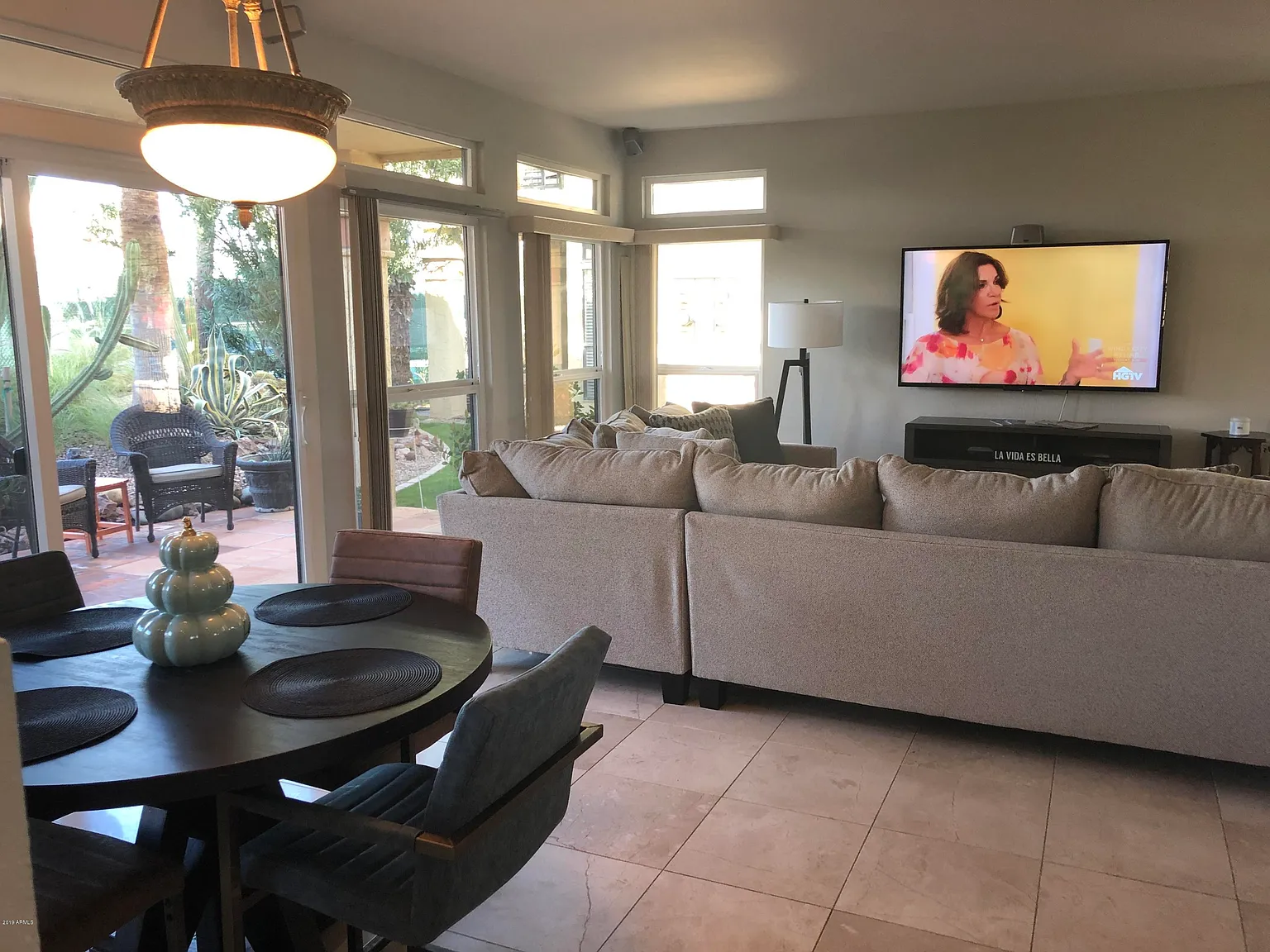 2 bed, 1136 sqft, $6,000 — Photo 4