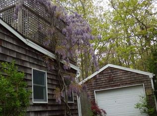 10 Apple Rd, Southampton, NY 11968