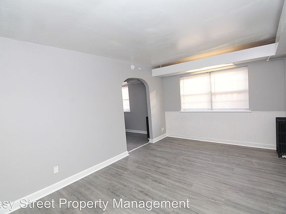 3rd image of 1308 20th St APT 1