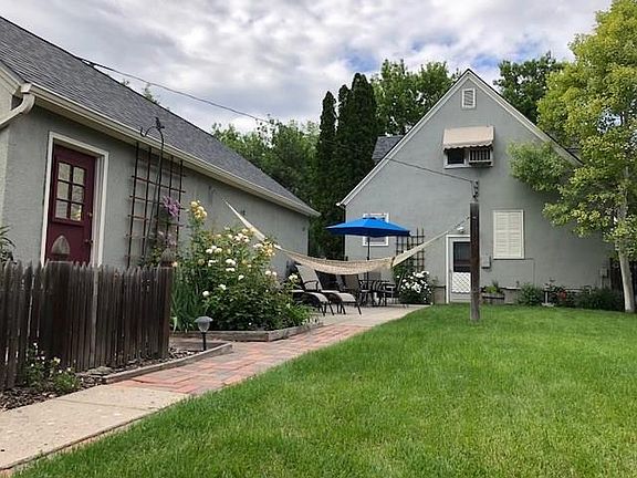 3rd image of 134 Avenue C