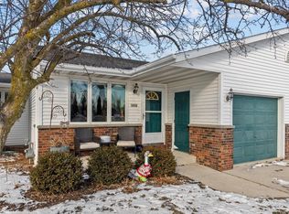 1414 Dutch Ct, Oostburg, WI 53070