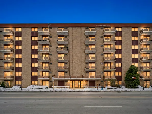 850 Des Plaines Ave APT 207, Forest Park, IL 60130