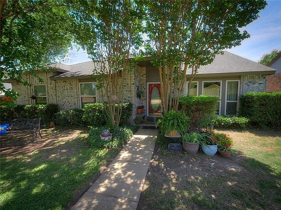 4th image of 4633 Freeman Dr