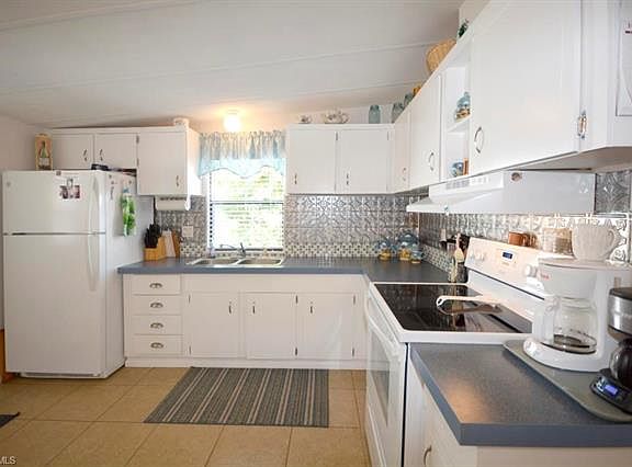 2nd image of 3062 Harpoon Ln