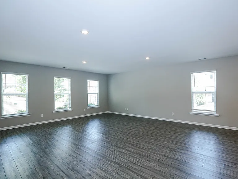 4355 Magpie Dr — Photo 6