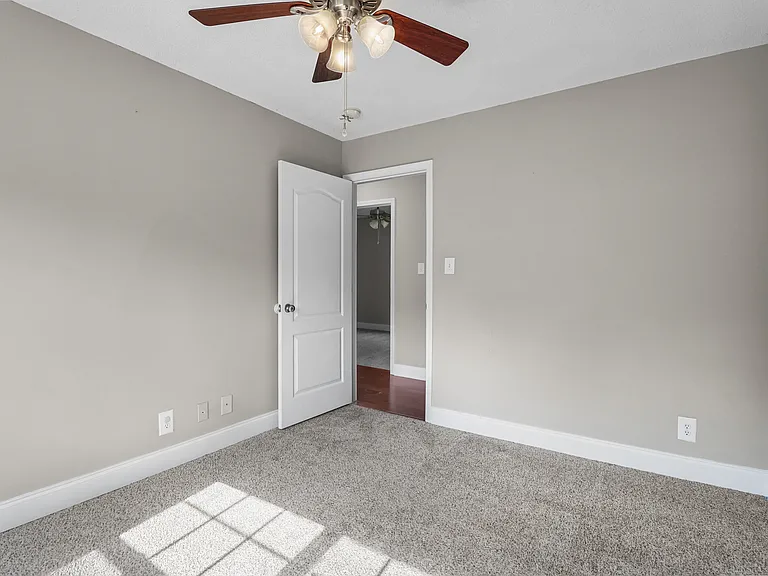 3795 McAllister Dr — Photo 15