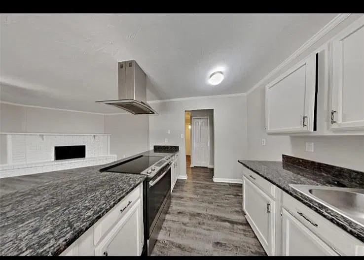 Pearce St, The Colony — Photo 3
