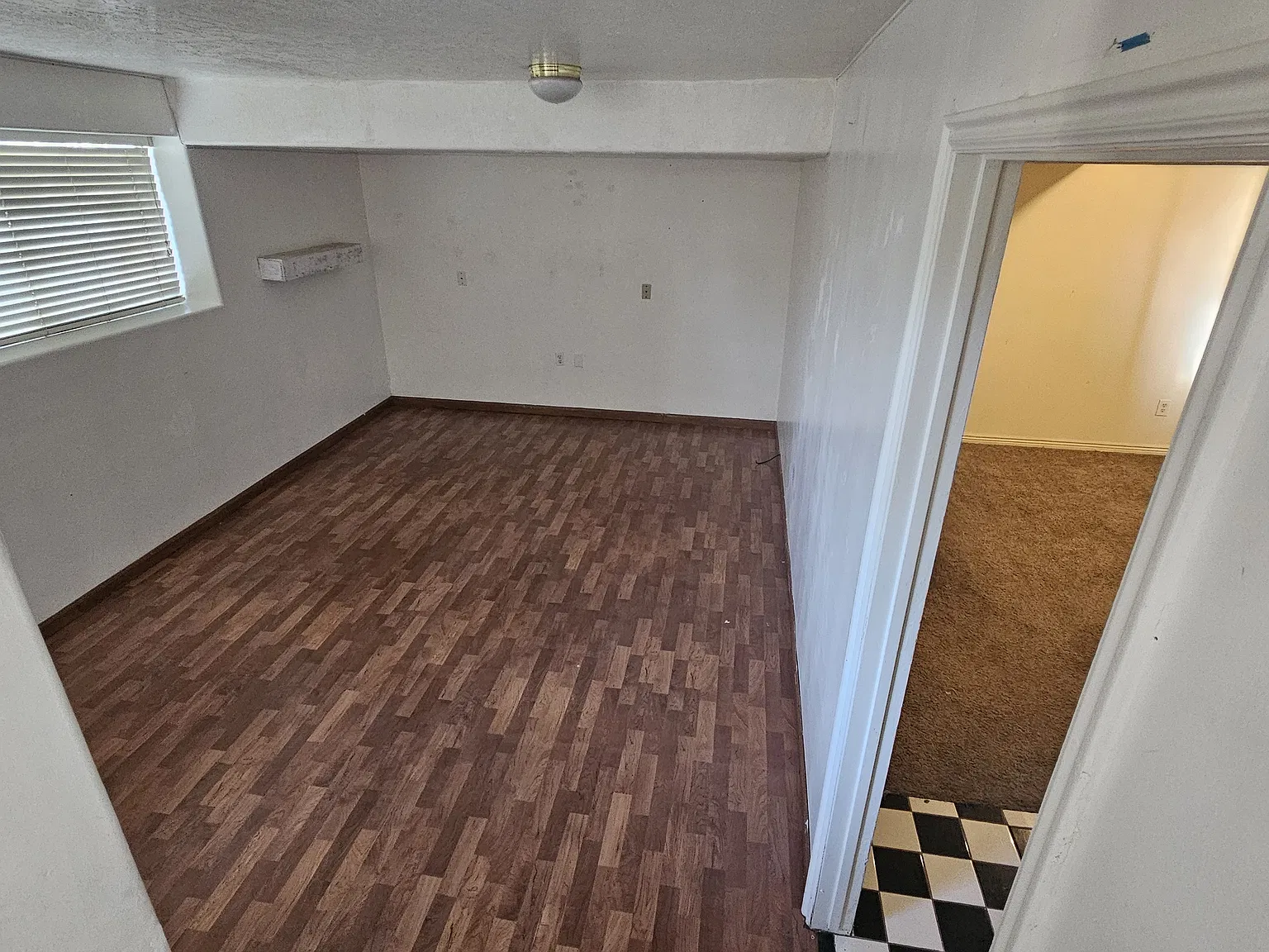 5 bed, 1800 sqft, $2,500 — Photo 4