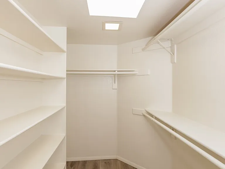 4517 E Rosemonte Dr — Photo 11
