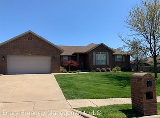 5316 S Carson St, Battlefield, MO 65619