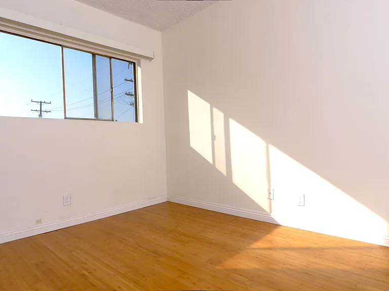 1434 12th St #9 — Photo 7