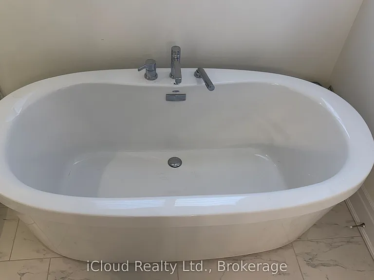 144 Petch Ave — Photo 18