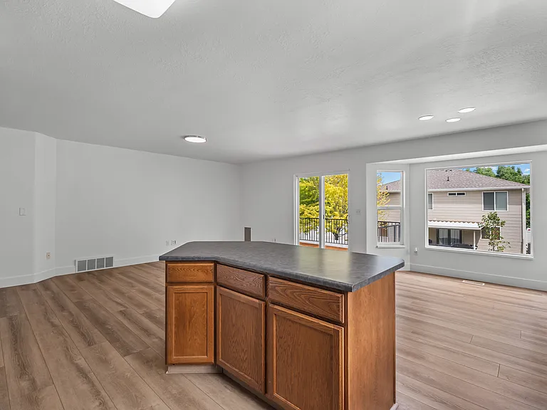 1060 W Oldham Dr — Photo 9