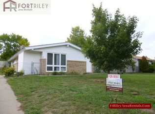 605 Plaza Dr, Junction City, KS 66441