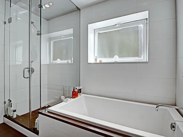 119 Chambers Street image 15 of 22