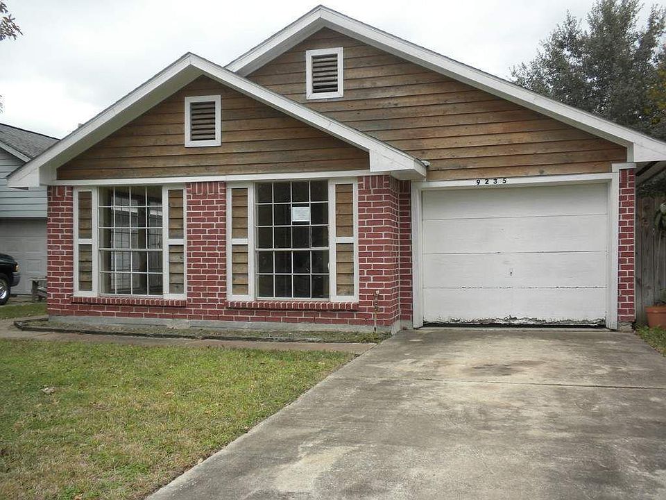 1st image of 9235 Goodmeadow Dr