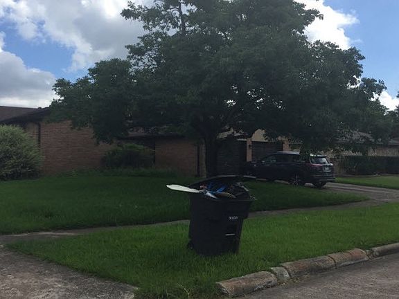 2nd image of 12830 Susanna Ln