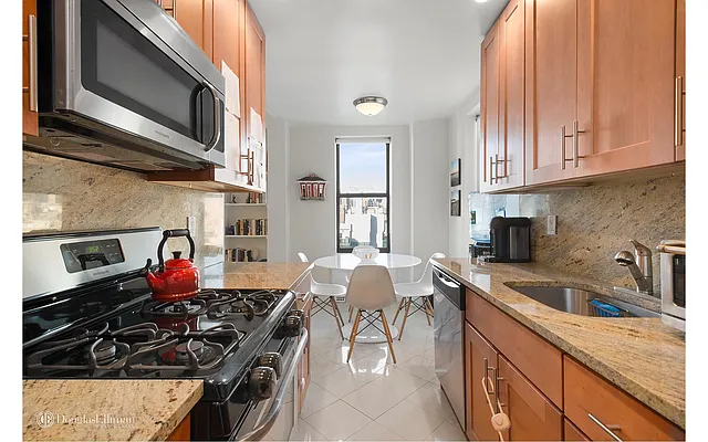 Rented by Douglas Elliman | media 12