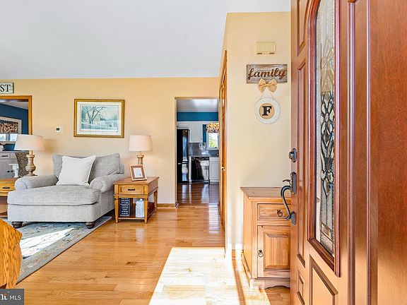 5th image of 316 Mitchell Dr