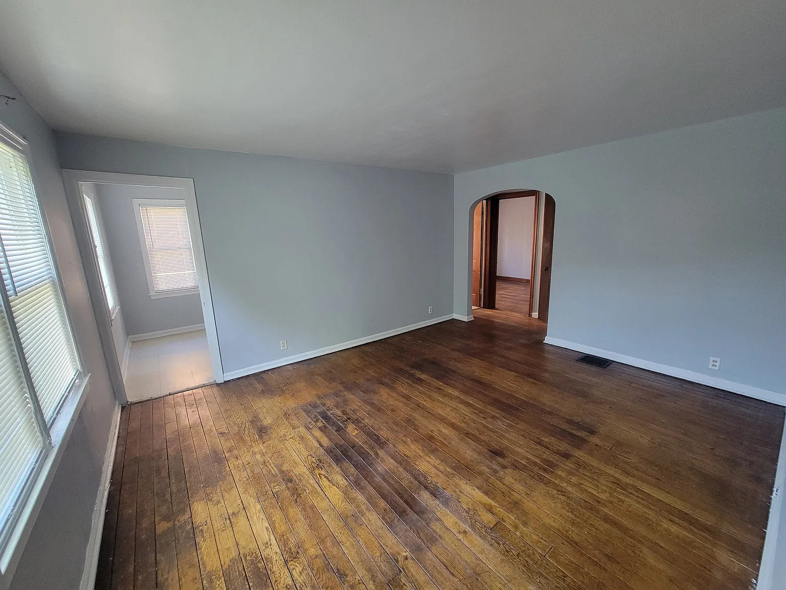 345 East Bruce Avenue - 34 Crescent St Johnson City LLC - 3 — Photo 3