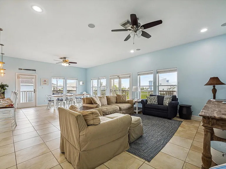 4015 Warchest Ct — Photo 11