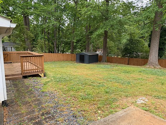 5th image of 103 Melinda Way SE