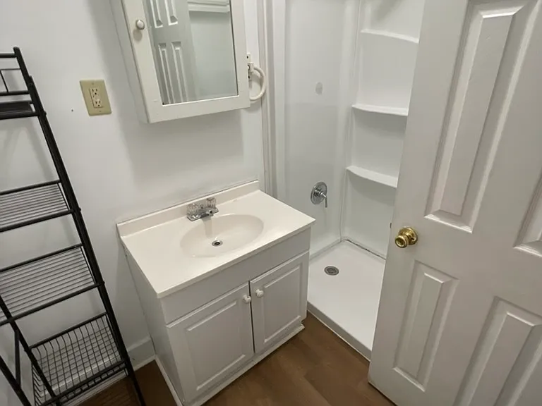 701 W McRae Ave — Photo 14