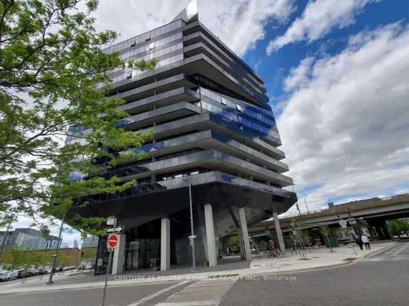 21 Lawren Harris Sq #614, Toronto, ON M5A 0N7