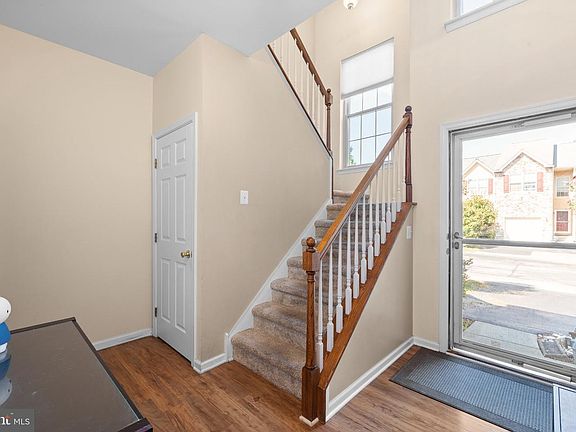 2nd image of 81 Chadwick Cir