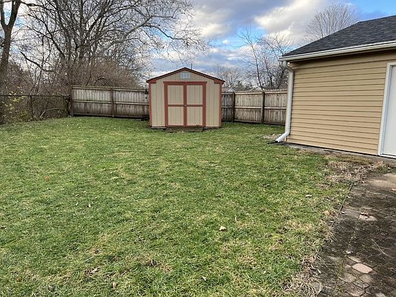 4th image of 247 Littlebrook Dr