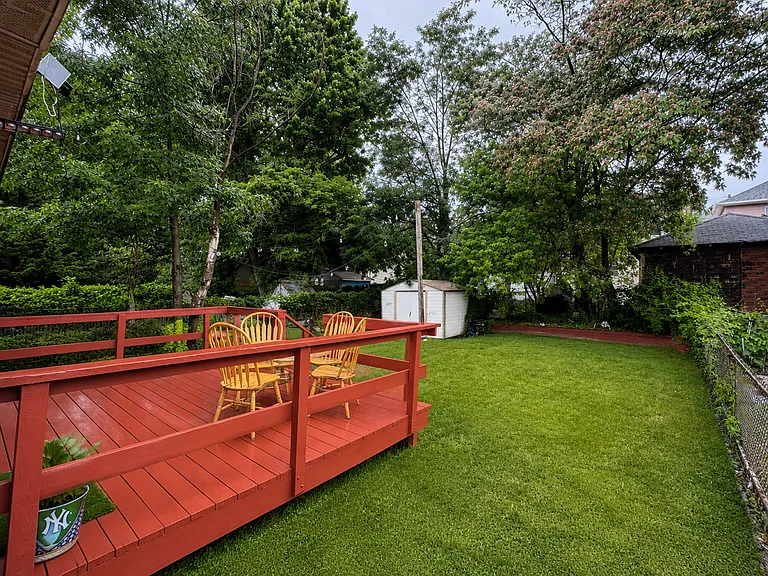 183 Oakwood Ave — Photo 10