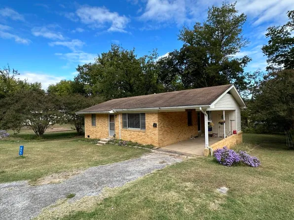 655 S 17th St, Batesville, AR 72501