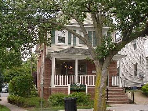 1st image of 505 Westbury Ave