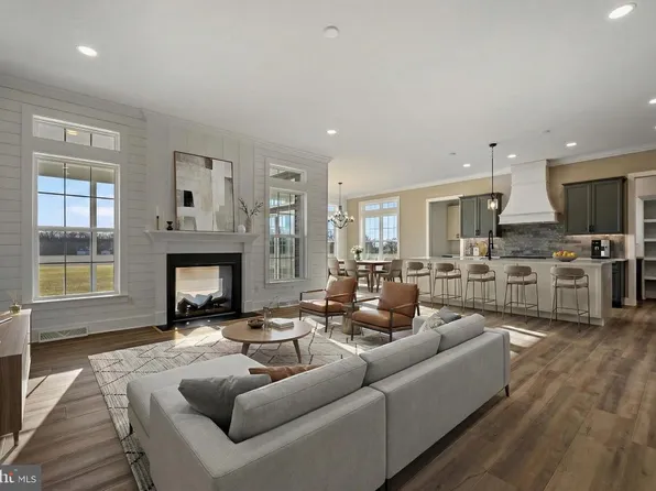 404 Wiggins Mill Rd, Townsend, DE 19734