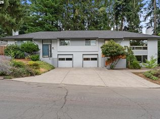 9042 SW Monterey Pl, Portland, OR 97225